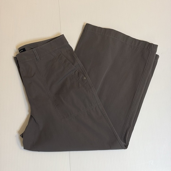 Lafayette 148 New York Size 4 Gray Pants - Picture 1 of 7